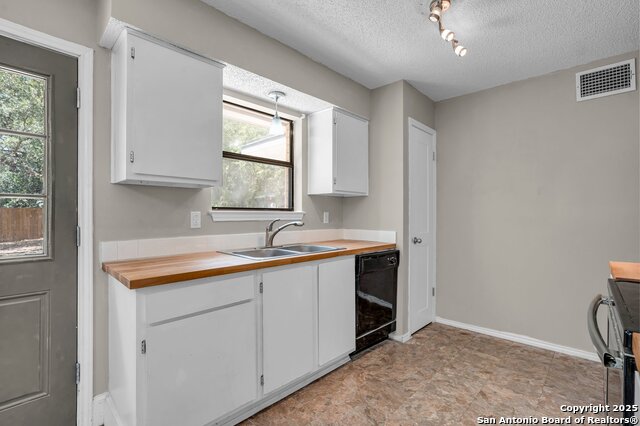 126 Haeckerville Rd Property Photo 11