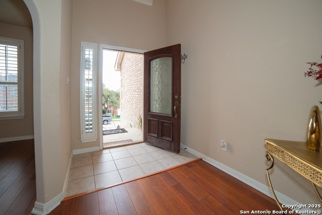 703 Lorimor Ct Property Photo 4