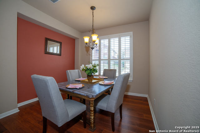 703 Lorimor Ct Property Photo 6