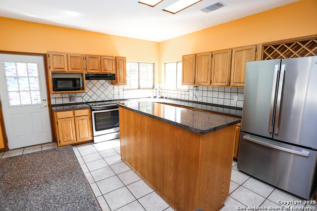 542 Silver Springs Property Photo 11