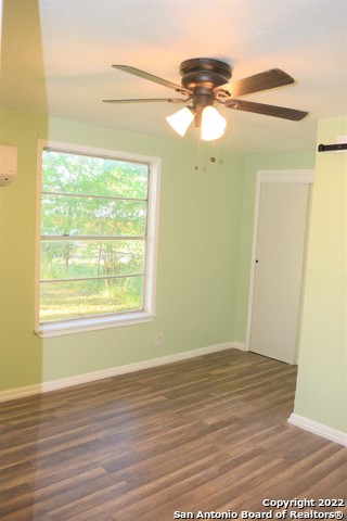 587 Overhill Dr Property Photo 9