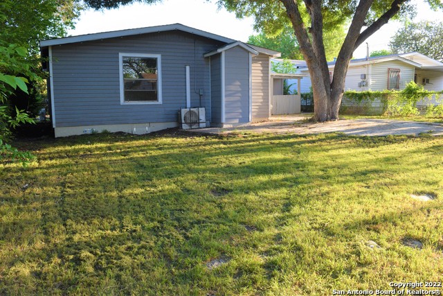 587 Overhill Dr Property Photo 12