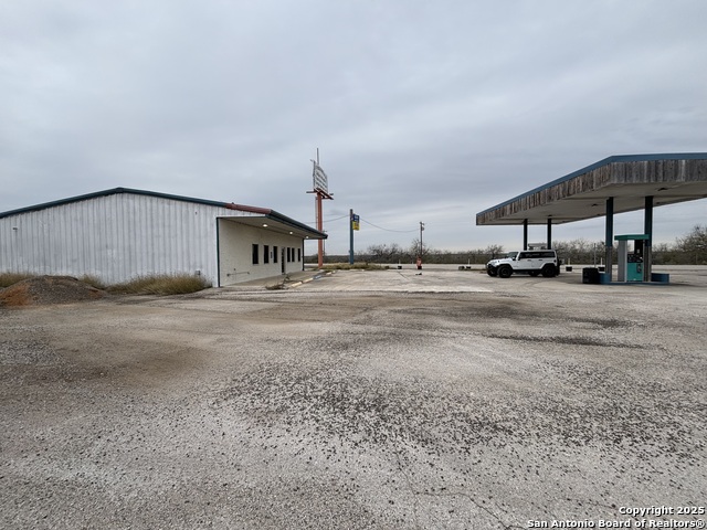 866 Fm 99 Property Photo 16