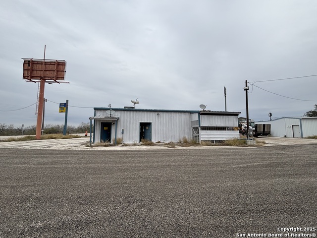 866 Fm 99 Property Photo 17