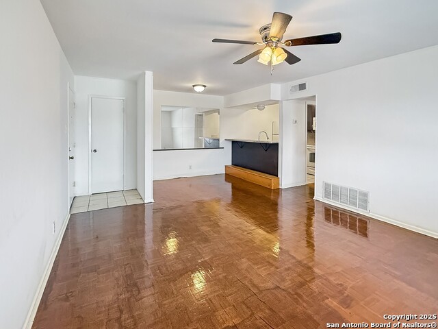 223 W Silver Sands Dr. Property Photo 3