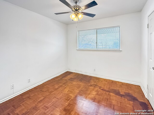 223 W Silver Sands Dr. Property Photo 5