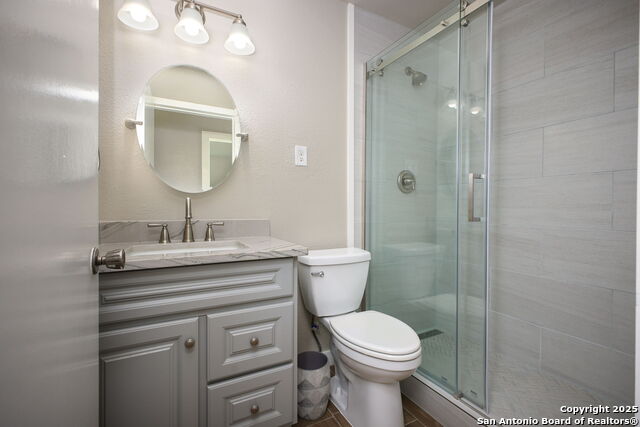 7427 Castle Trail Dr Property Photo 17