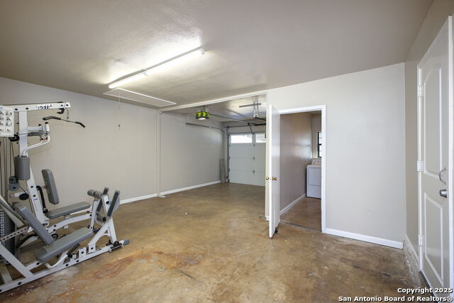 7427 Castle Trail Dr Property Photo 23