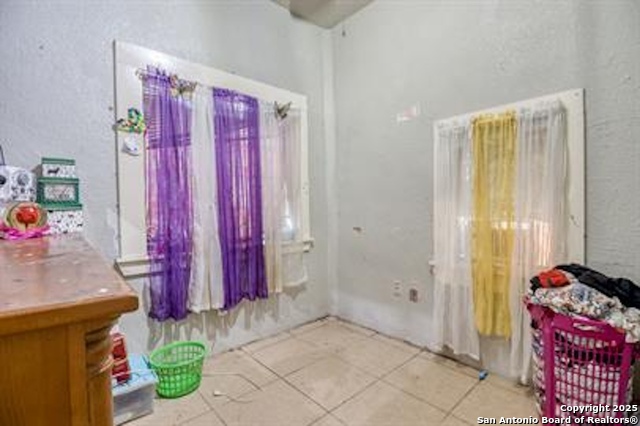 351 W Cortez Ave Property Photo 4