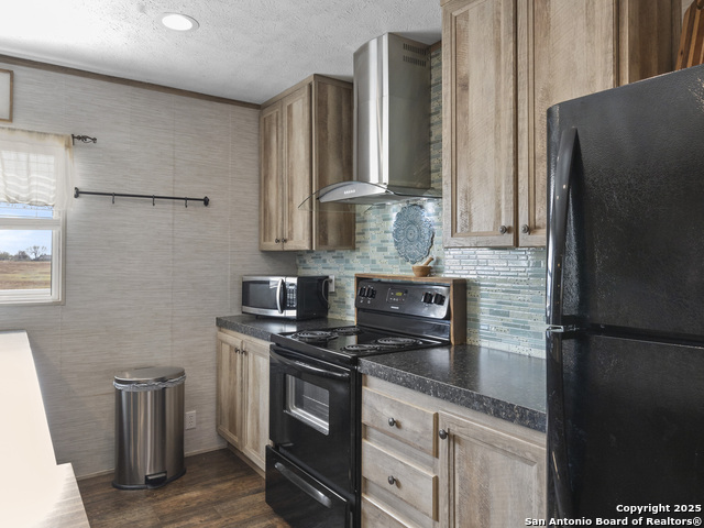 838 County Road 669 Property Photo 6
