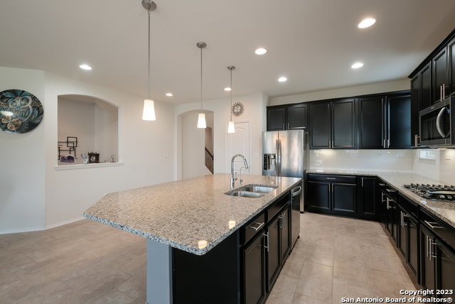 120 Aberdeen Property Photo 9