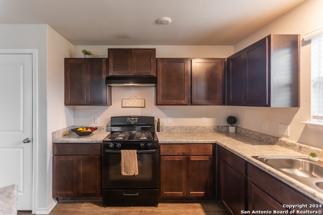 9918 Spotted Rose Property Photo 7