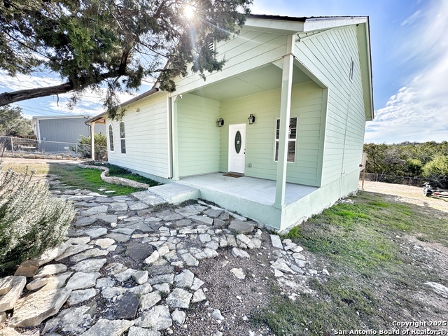 2250 Golf Dr Property Photo 1