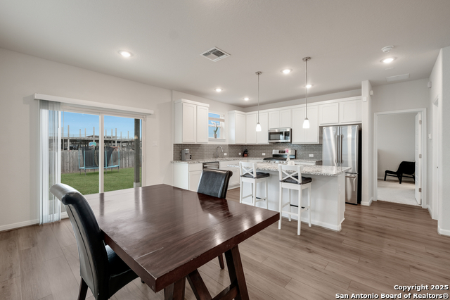 8311 Sunrise Glen Property Photo 9
