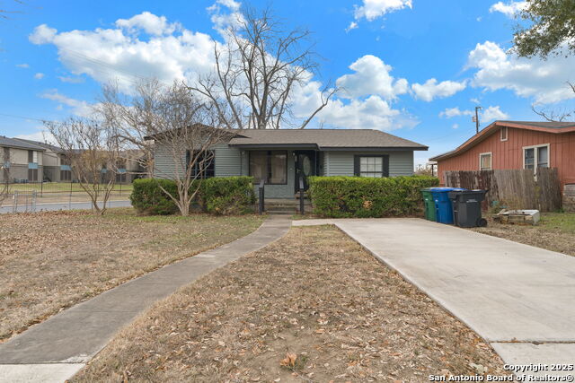 866 Pennystone Ave Property Photo