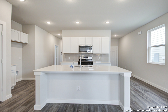 5702 Agate Circle Property Photo 5