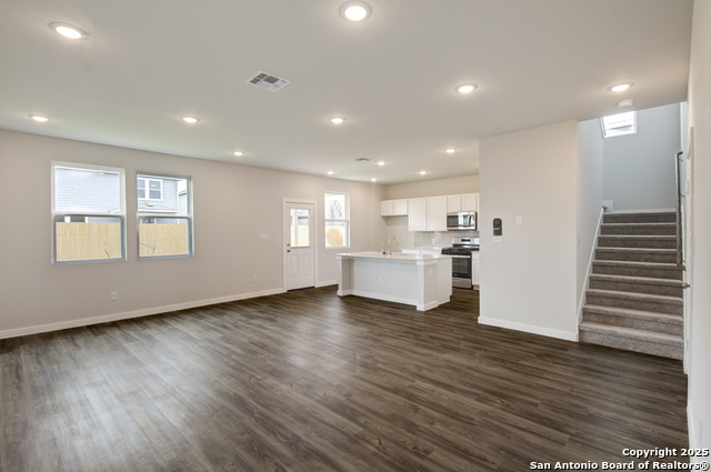 5706 Agate Circle Property Photo 3