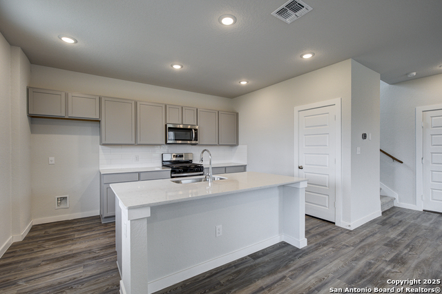 5703 Quartz Terrace Property Photo 9
