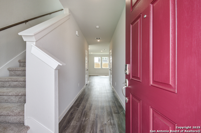 5710 Agate Circle Property Photo 3