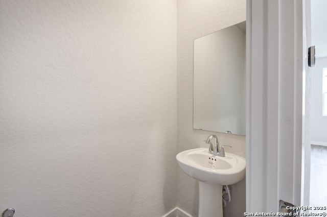 5710 Agate Circle Property Photo 8