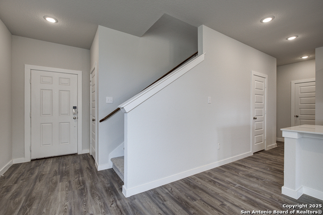 5815 Rams Cove Property Photo 3