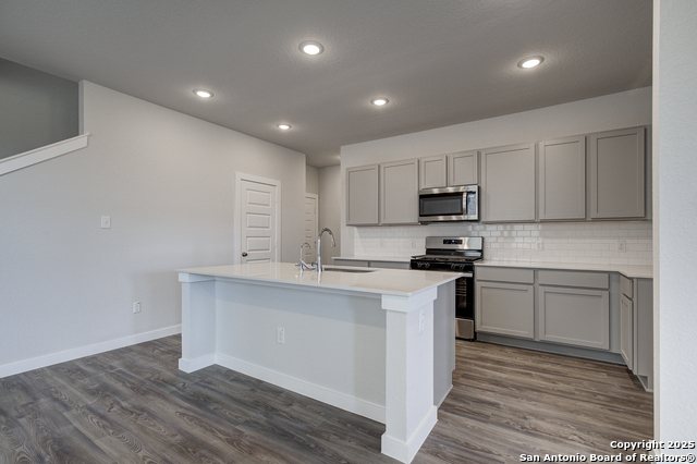 5815 Rams Cove Property Photo 6