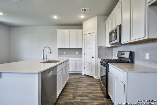 7338 Teal Trace Property Photo 7