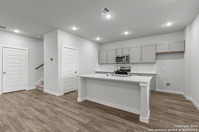 9926 Forestier Grn Property Photo 6