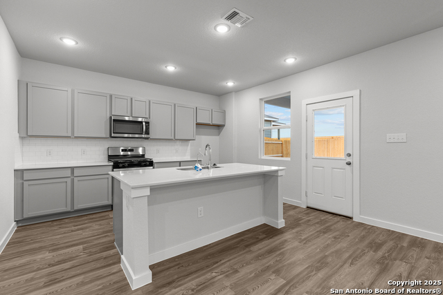 9926 Forestier Grn Property Photo 7