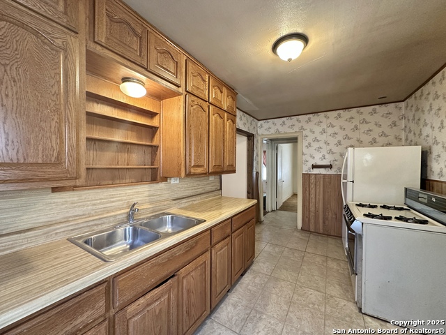 227 Cavalier Ave Property Photo 6