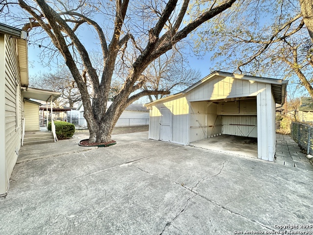227 Cavalier Ave Property Photo 14
