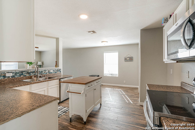 24610 Maple Crst Property Photo 8