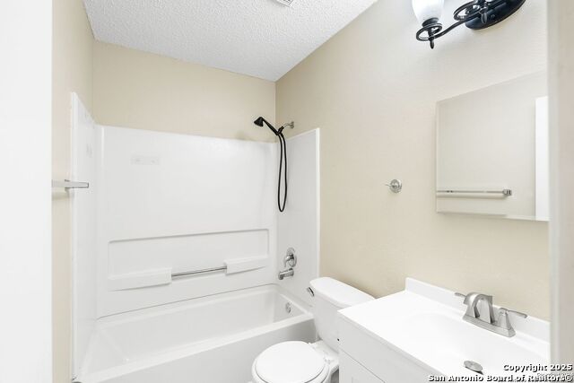 2902 Broad Plain Drive Property Photo 17
