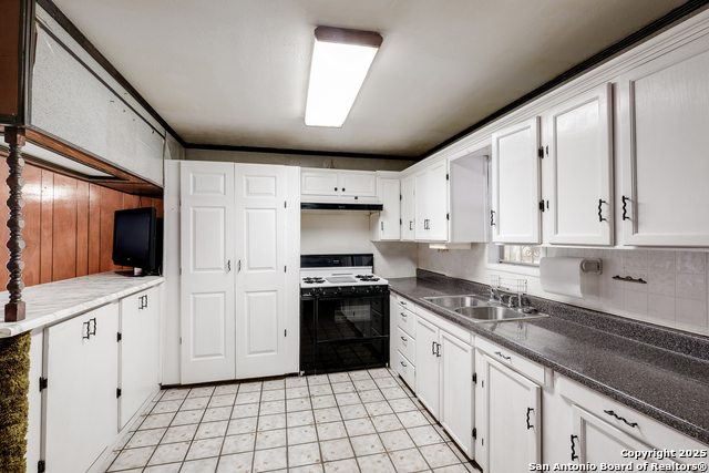 810 Eldorado St Property Photo 15