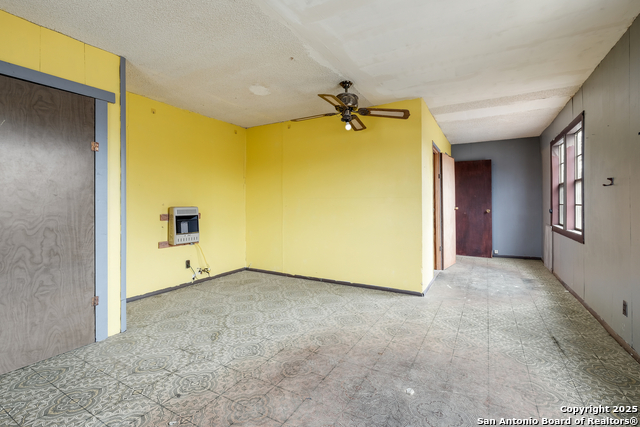 810 Eldorado St Property Photo 23