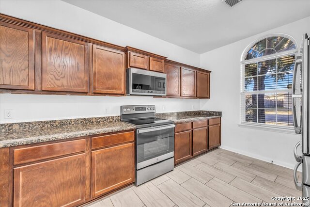 6630 Luckey Tree Property Photo 5