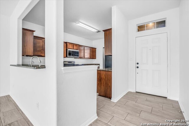 6630 Luckey Tree Property Photo 8