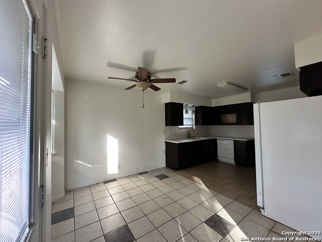 4608 Blue Skies Dr Property Photo 5