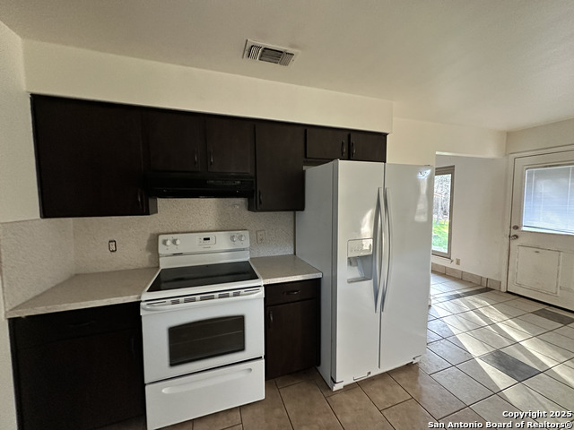 4608 Blue Skies Dr Property Photo 7