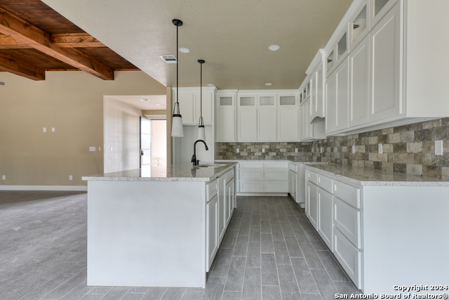 533 North Star Dr Property Photo 15