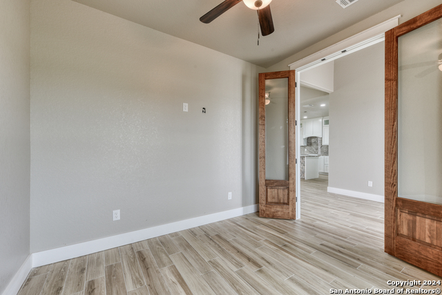 956 Horseshoe Falls Property Photo 6