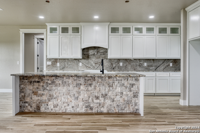 956 Horseshoe Falls Property Photo 10