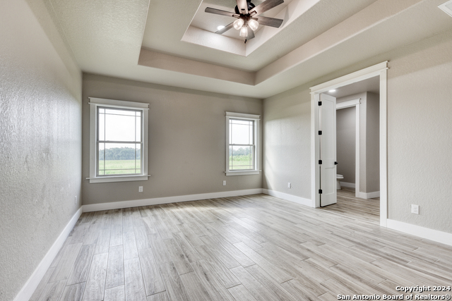 956 Horseshoe Falls Property Photo 16