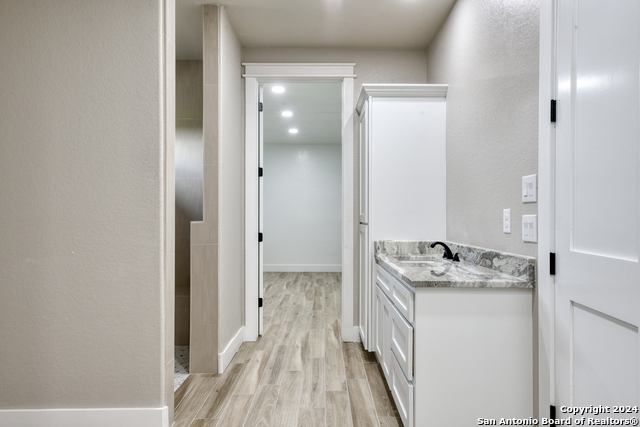 956 Horseshoe Falls Property Photo 19