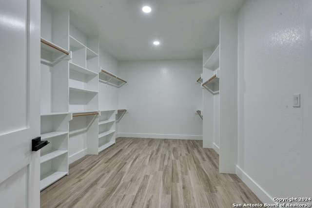956 Horseshoe Falls Property Photo 22
