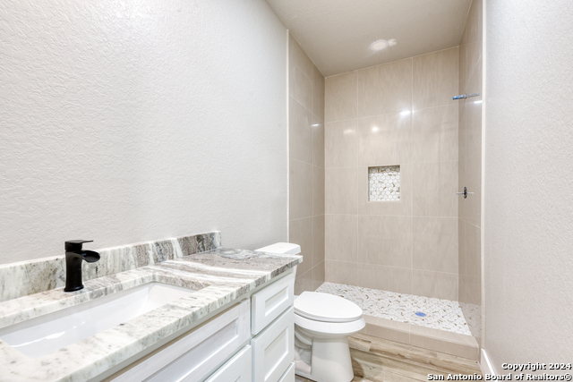 956 Horseshoe Falls Property Photo 25