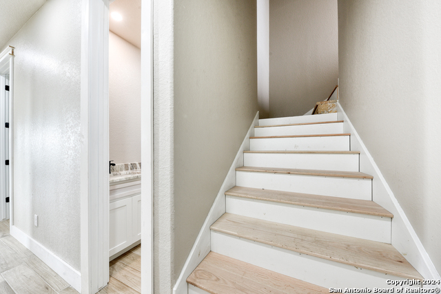 956 Horseshoe Falls Property Photo 26