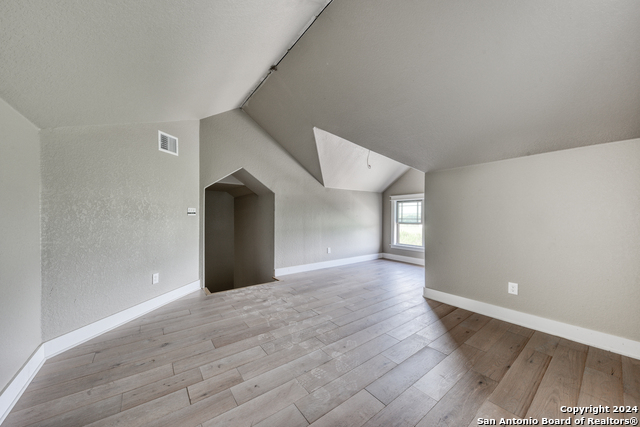 956 Horseshoe Falls Property Photo 27
