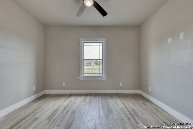 956 Horseshoe Falls Property Photo 29