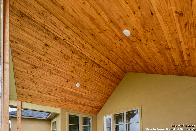 956 Horseshoe Falls Property Photo 35